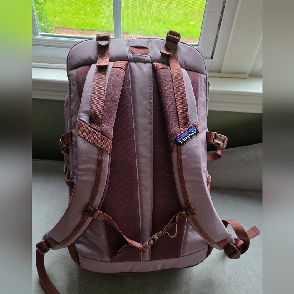 Patagonia Backpack in Brown and Orange - Picture 2 of 4